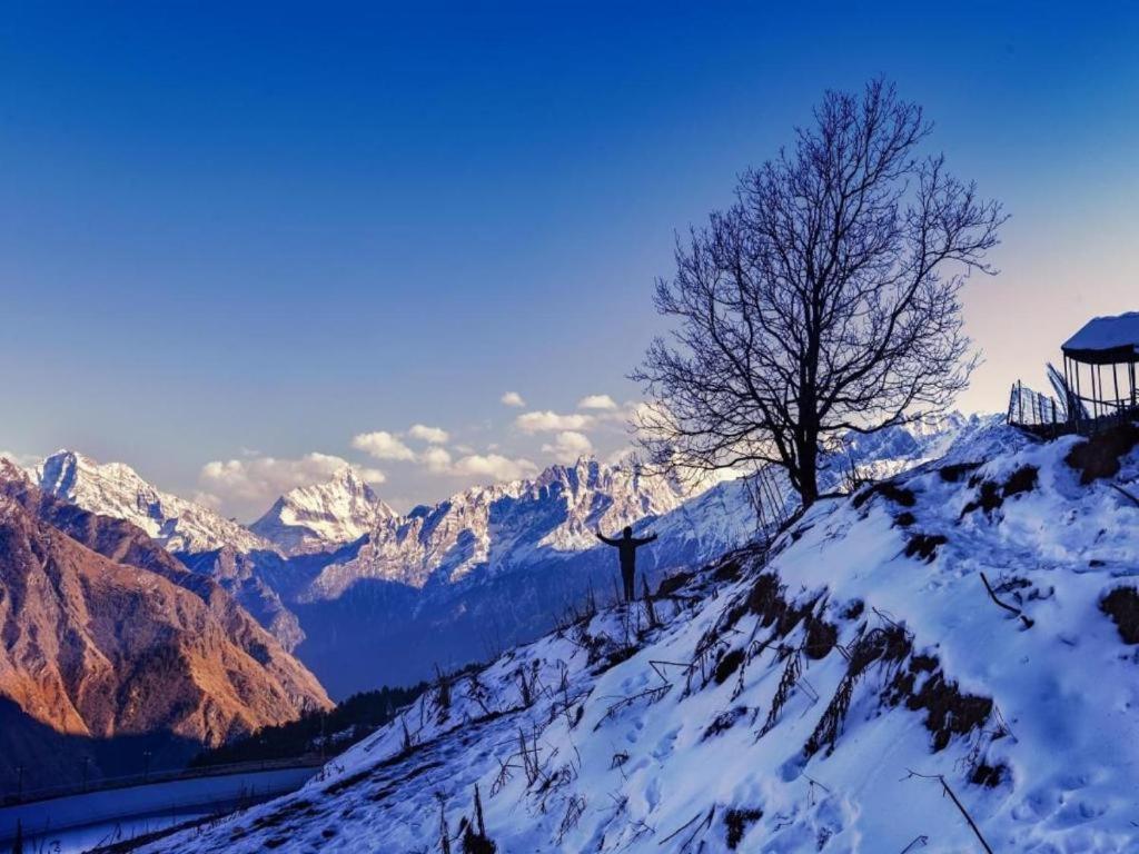 Drona Hills Resorts Kanatal Bagian luar foto