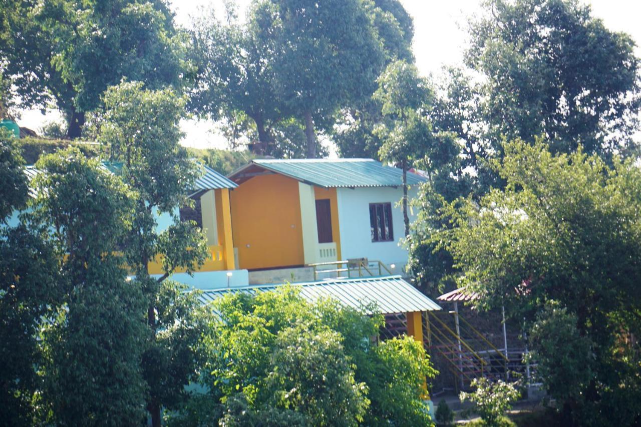 Drona Hills Resorts Kanatal Bagian luar foto