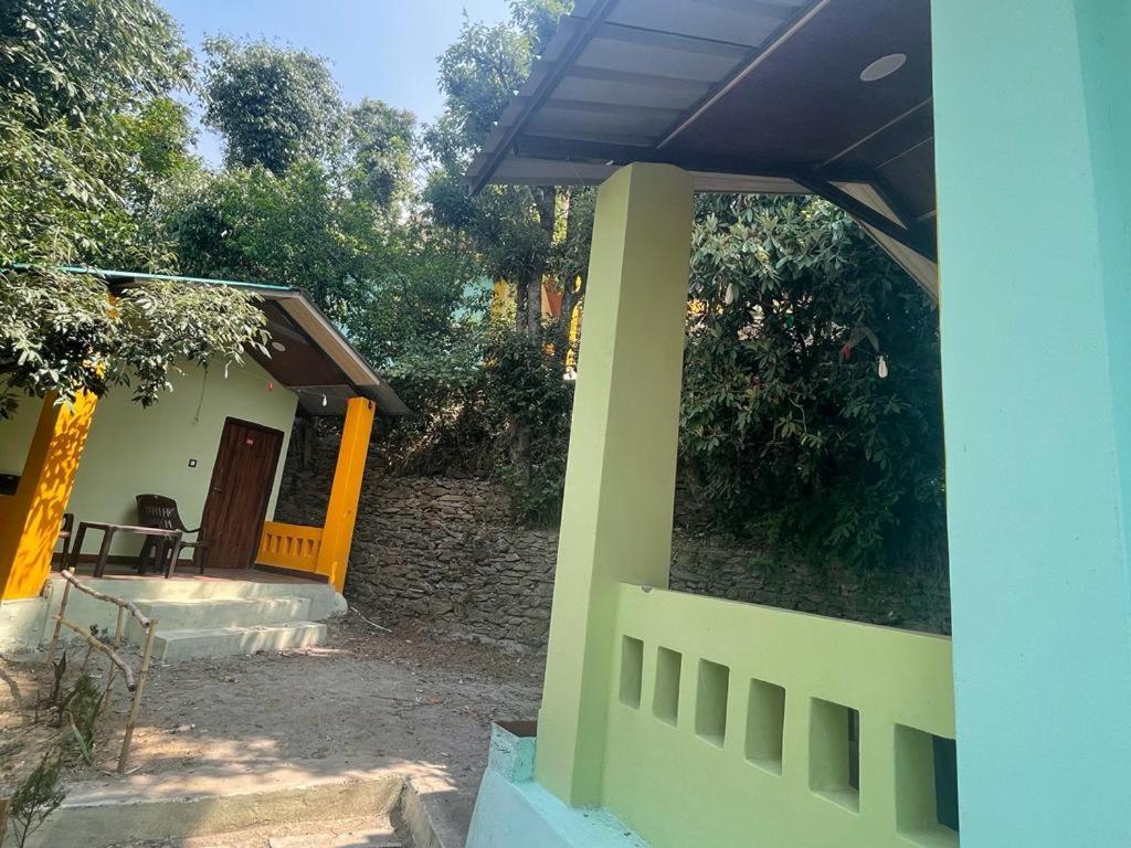 Drona Hills Resorts Kanatal Bagian luar foto