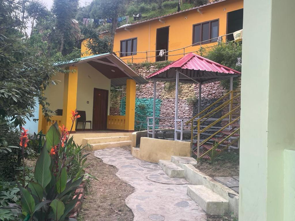 Drona Hills Resorts Kanatal Bagian luar foto
