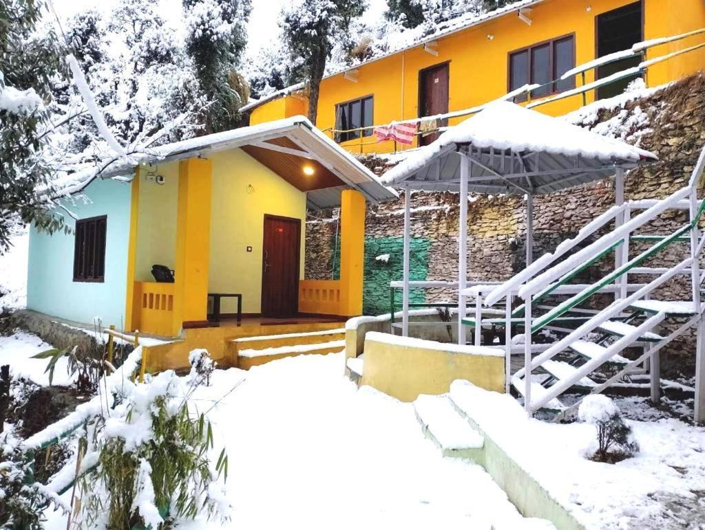 Drona Hills Resorts Kanatal Bagian luar foto