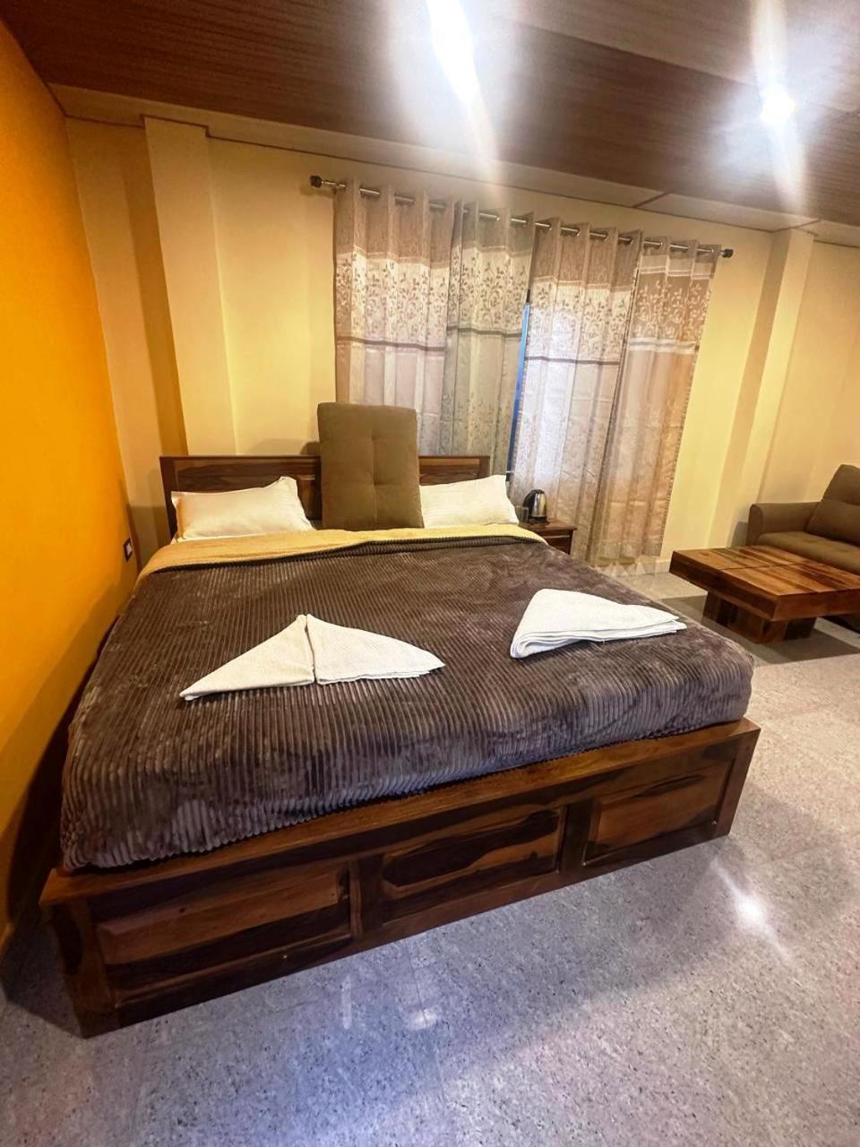 Drona Hills Resorts Kanatal Bagian luar foto